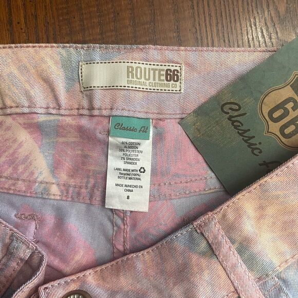 Tropical Print Denim Shorts Size 8 - Picture 3 of 4